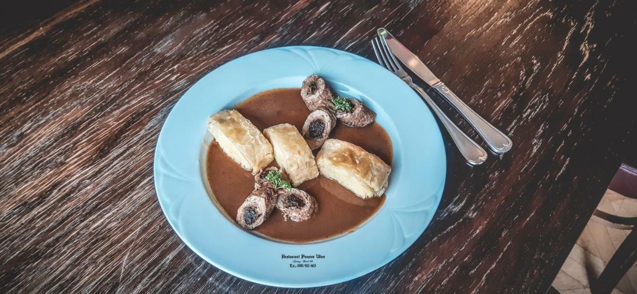 Restaurant Pansion Wien Cierny Brod Екстериор снимка